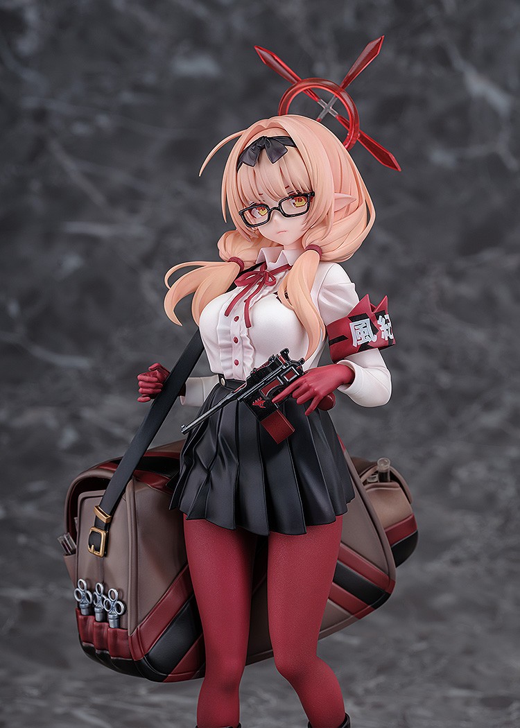 行版《蔚藍檔案》千夏 1/7 PVC Figure