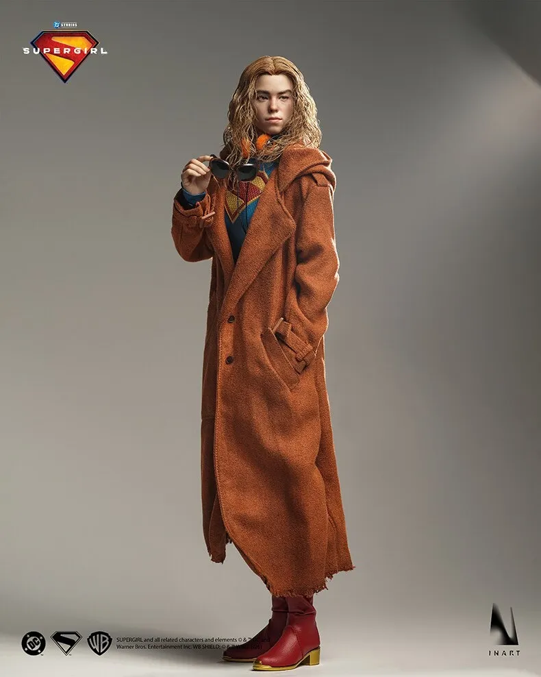 國內行版《DC Comics》超少女（Supergirl）1/6 Actioon Figure