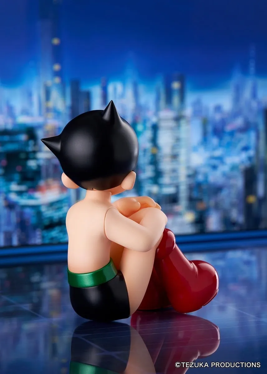 《小飛俠阿童木》阿童木 抱膝坐姿 PVC Figure