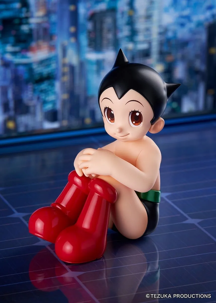 《小飛俠阿童木》阿童木 抱膝坐姿 PVC Figure